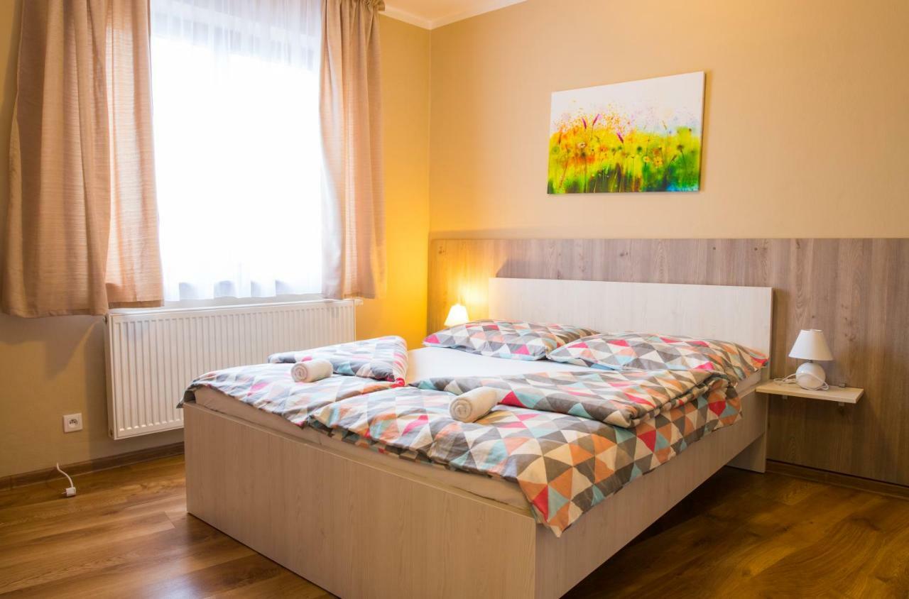 Penzion Stefarez New Veľký Meder Exteriör bild